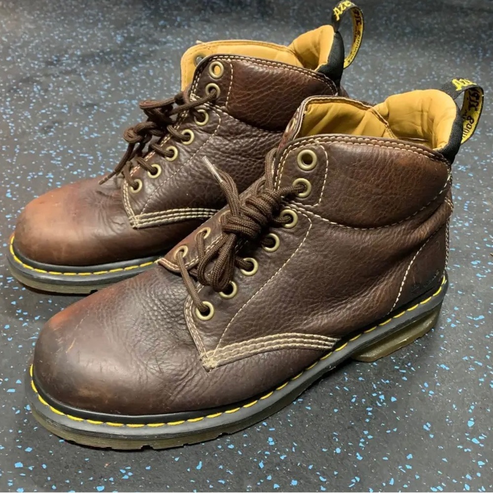 Men’s Dr. Martin leather boots.  Size 11.